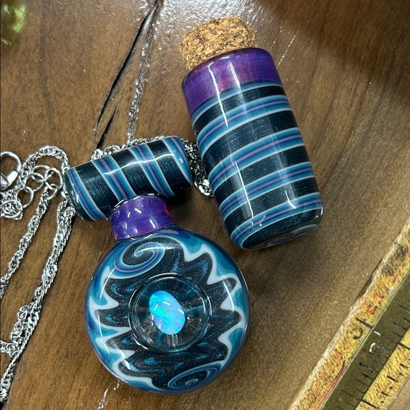 Heady Opal and Sparkle Pendant & Matchinh Glass Cork Jar Handblown Glass Oneoff - Picture 6 of 6